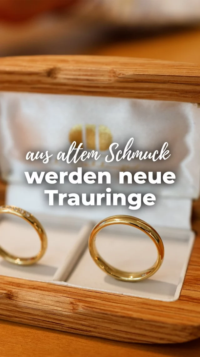 Auch aus altem Schmuck, wie zB geerbtem Schmuck, können wir in unserer Goldschmiede neuen Schmuck fertigen ✨ In diesem Falle haben wir aus alten Trauringen, neue gefertigt, zusätzlich wurden in den Damenring Steine eingearbeitet 💎 Wenn du ein ähnliches Anliegen hast, dann melde dich gerne bei uns! 

#goldschmiede #dallmann #fyp #buxtehude #juwelier #handwerk #handmade #schmuck #handwerkausleidenschaft #ring